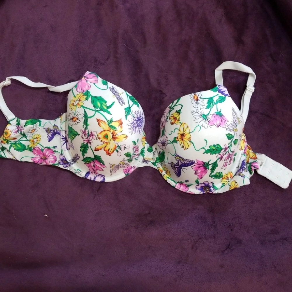 Victoria secret bra